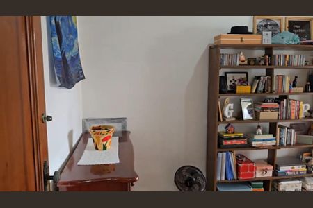 Casa à venda com 278m², 7 quartos e 5 vagas Casa à venda com 278m², 7 quartos e 5 vagasQuarto 2 casa 1