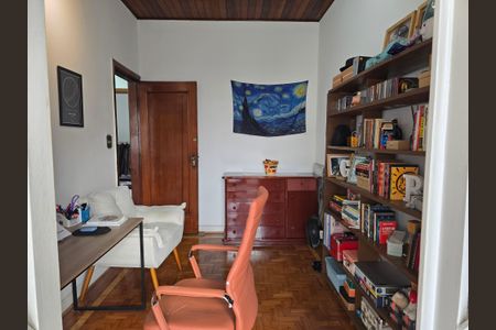 Casa à venda com 278m², 7 quartos e 5 vagas Casa à venda com 278m², 7 quartos e 5 vagasQuarto 2 casa 1