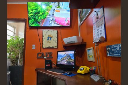 Casa à venda com 278m², 7 quartos e 5 vagas Casa à venda com 278m², 7 quartos e 5 vagasQuarto 1 casa 2