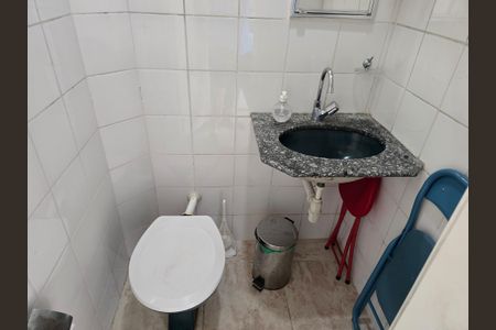 Casa à venda com 278m², 7 quartos e 5 vagas Casa à venda com 278m², 7 quartos e 5 vagasBanheiro de Serviço Casa1