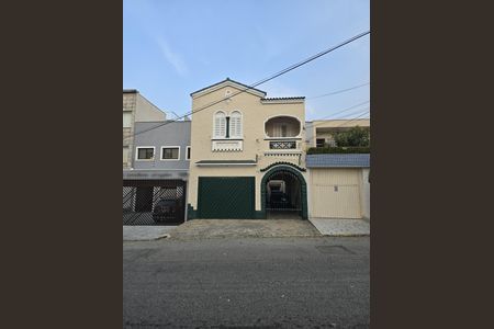 Casa à venda com 278m², 7 quartos e 5 vagas Casa à venda com 278m², 7 quartos e 5 vagasFachada