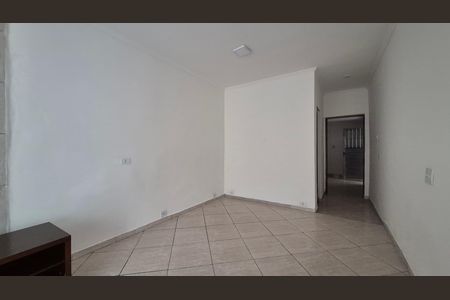 Casa para alugar com 50m², 1 quarto e 1 vaga Casa para alugar com 50m², 1 quarto e 1 vagaSala