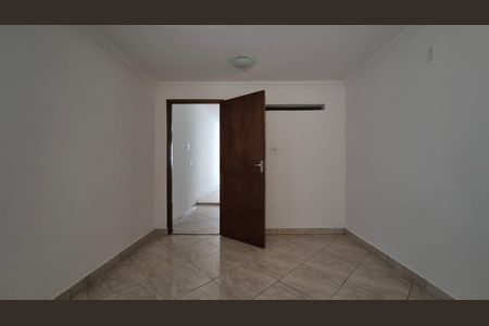 Casa para alugar com 50m², 1 quarto e 1 vaga Casa para alugar com 50m², 1 quarto e 1 vagaQuarto