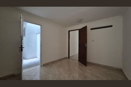 Casa para alugar com 50m², 1 quarto e 1 vaga Casa para alugar com 50m², 1 quarto e 1 vagaQuarto