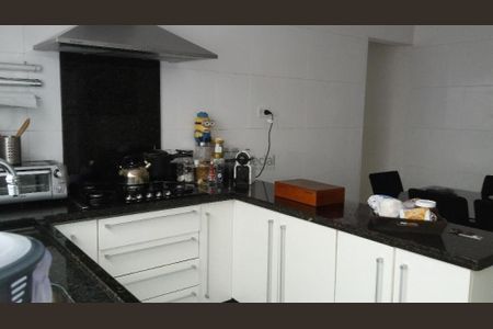 Casa à venda com 140m², 2 quartos e 3 vagas