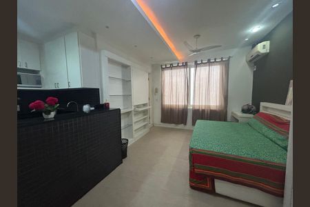 Apartamento à venda com 31m², 1 quarto e sem vaga