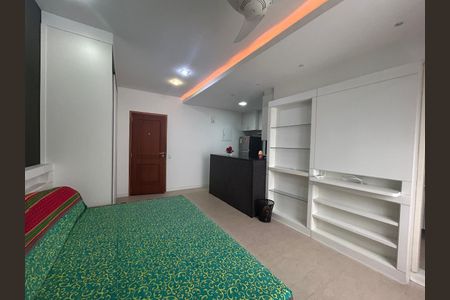 Apartamento à venda com 31m², 1 quarto e sem vaga