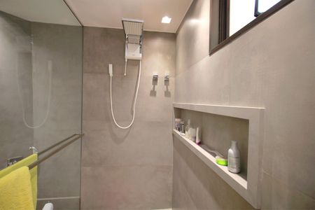 Apartamento à venda com 275m², 4 quartos e 3 vagasBanheiro da Suíte 1