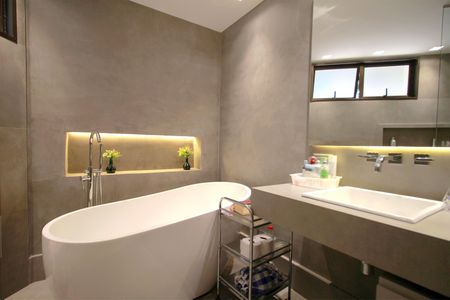 Apartamento à venda com 275m², 4 quartos e 3 vagasBanheiro da Suíte 1