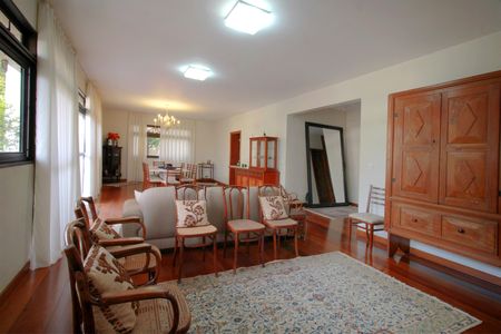 Apartamento à venda com 275m², 4 quartos e 3 vagasSala