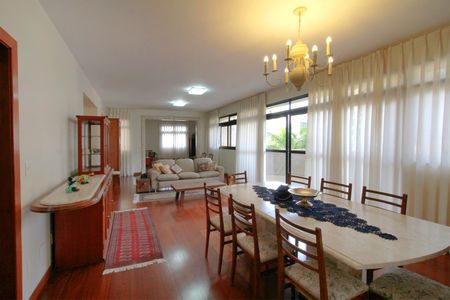 Apartamento à venda com 275m², 4 quartos e 3 vagasSala de Jantar