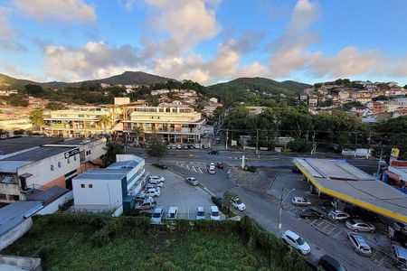 Apartamento à venda com 102m², 2 quartos e 1 vaga