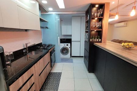 Apartamento à venda com 102m², 2 quartos e 1 vaga