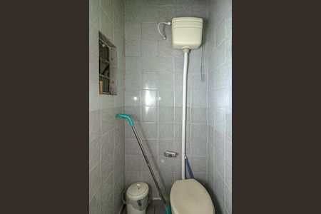 Casa para alugar com 300m², 4 quartos e 2 vagasBanheiro de Serviço