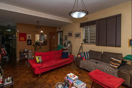 Casa para alugar com 300m², 4 quartos e 2 vagasSala