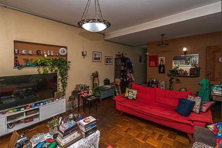 Casa para alugar com 300m², 4 quartos e 2 vagasSala