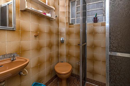 Casa para alugar com 300m², 4 quartos e 2 vagasBanheiro da suíte