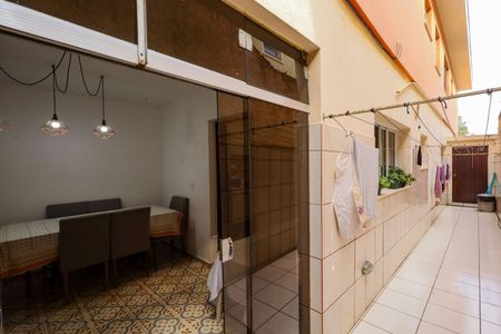 Casa à venda com 157m², 4 quartos e 2 vagasQuintal
