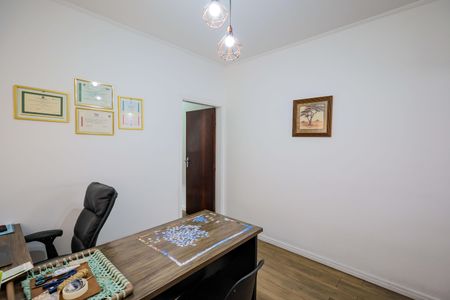 Casa à venda com 157m², 4 quartos e 2 vagas Escritório