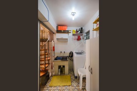 Casa à venda com 157m², 4 quartos e 2 vagasÁrea de Serviço