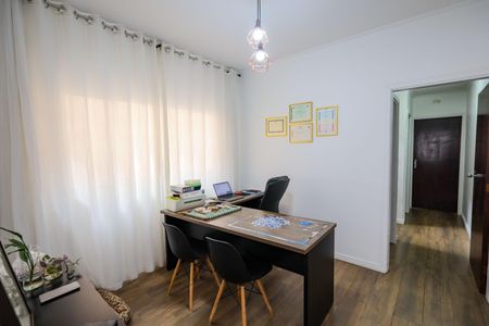 Casa à venda com 157m², 4 quartos e 2 vagas Escritório