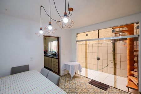 Casa à venda com 157m², 4 quartos e 2 vagasSala de jantar