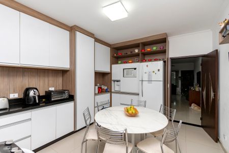 Casa à venda com 154m², 3 quartos e 2 vagasCozinha