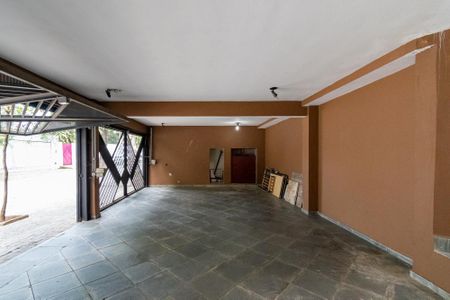 Casa à venda com 298m², 4 quartos e 3 vagasGaragem