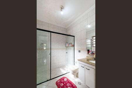 Casa à venda com 298m², 4 quartos e 3 vagasBanheiro da Suíte 2