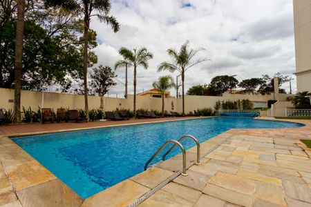 Apartamento à venda com 96m², 3 quartos e 2 vagas Apartamento à venda com 96m², 3 quartos e 2 vagasÁrea comum - Piscina