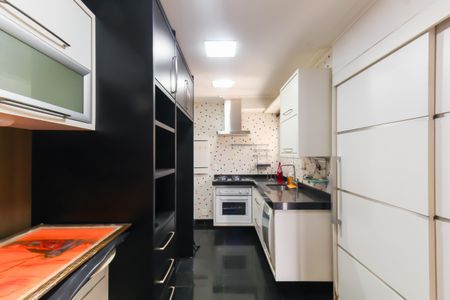 Apartamento à venda com 96m², 3 quartos e 2 vagas Apartamento à venda com 96m², 3 quartos e 2 vagasCozinha