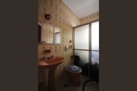 Casa à venda com 220m², 4 quartos e 2 vagasBanheiro Social