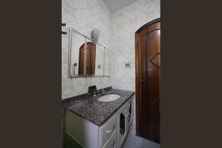 Casa à venda com 220m², 4 quartos e 2 vagasSuíte Banheiro