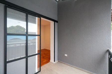 Casa à venda com 100m², 2 quartos e 1 vaga Casa à venda com 100m², 2 quartos e 1 vagaVaranda da Suíte