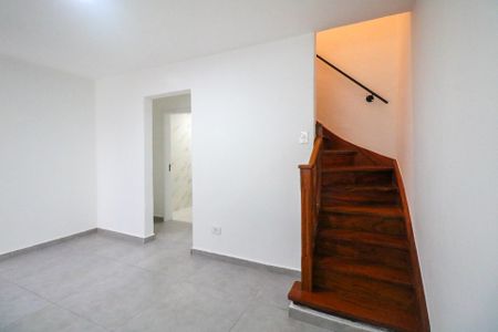 Casa à venda com 100m², 2 quartos e 1 vaga Casa à venda com 100m², 2 quartos e 1 vagaSala
