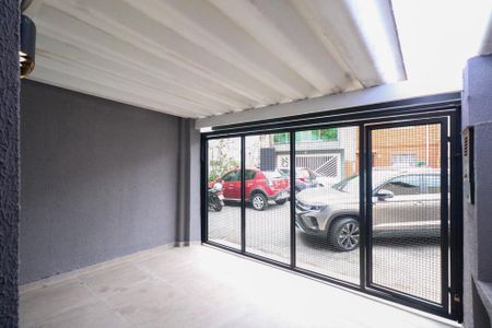 Casa à venda com 100m², 2 quartos e 1 vaga Casa à venda com 100m², 2 quartos e 1 vagaGaragem