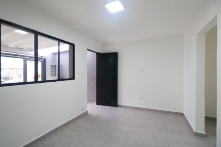 Casa à venda com 100m², 2 quartos e 1 vaga Casa à venda com 100m², 2 quartos e 1 vagaSala