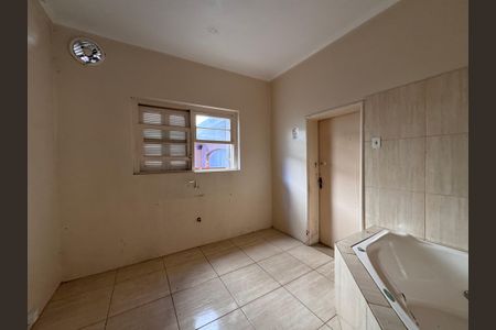 Casa à venda com 472m², 6 quartos e 15 vagasCozinha