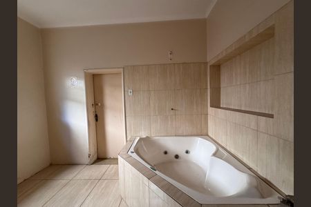 Casa à venda com 472m², 6 quartos e 15 vagasCozinha