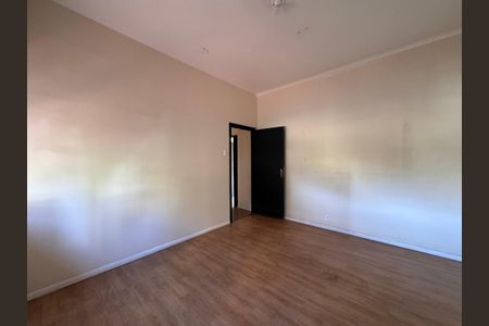 Casa à venda com 472m², 6 quartos e 15 vagasQuarto 4