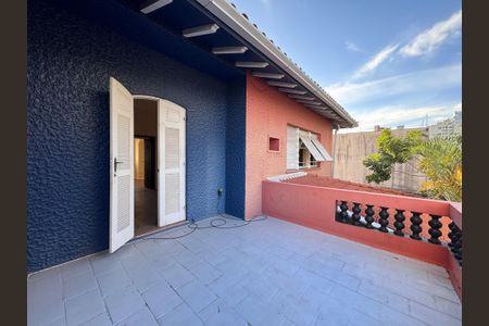 Casa à venda com 472m², 6 quartos e 15 vagasVaranda 2