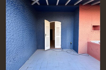 Casa à venda com 472m², 6 quartos e 15 vagasVaranda 2