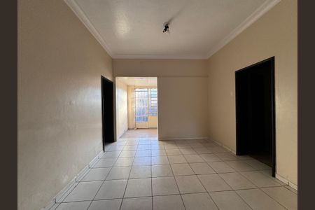 Casa à venda com 472m², 6 quartos e 15 vagasSala