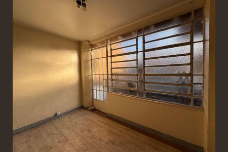 Casa à venda com 472m², 6 quartos e 15 vagasSala