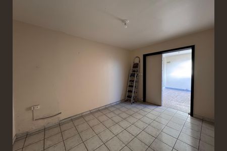 Casa à venda com 472m², 6 quartos e 15 vagasQuarto de Serviço