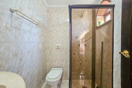 Casa para alugar com 398m², 3 quartos e 2 vagas Casa para alugar com 398m², 3 quartos e 2 vagasbanheiro da suíte 1