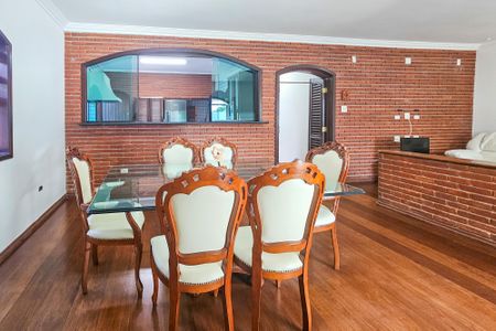 Casa para alugar com 398m², 3 quartos e 2 vagas Casa para alugar com 398m², 3 quartos e 2 vagasSala