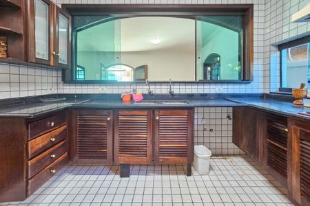 Casa para alugar com 398m², 3 quartos e 2 vagas Casa para alugar com 398m², 3 quartos e 2 vagascozinha