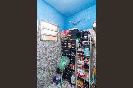 Casa à venda com 173m², 3 quartos e 2 vagasBanheiro 2