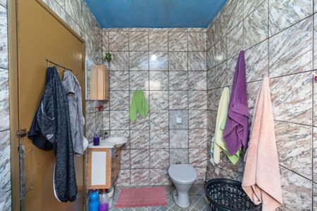 Casa à venda com 173m², 3 quartos e 2 vagasBanheiro 1